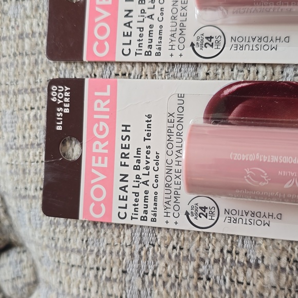 COVERGIRL BRAND WOMEN'S TINTED LIP BALM #600 "BLISS YOU BERRY" BUNDLE OF 3 - Picture 2 of 5